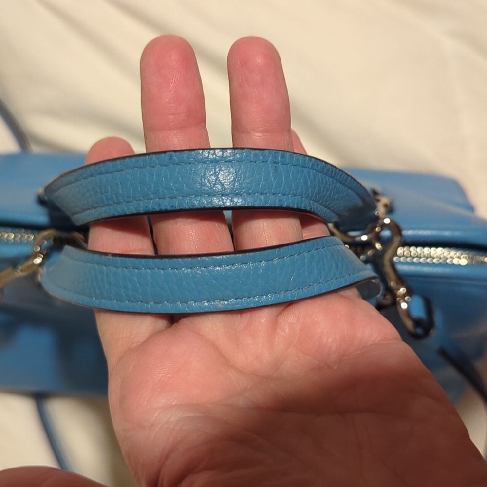 Coach Azure Bag With Silver Hardware And Coach Tag - Picture 12 of 12